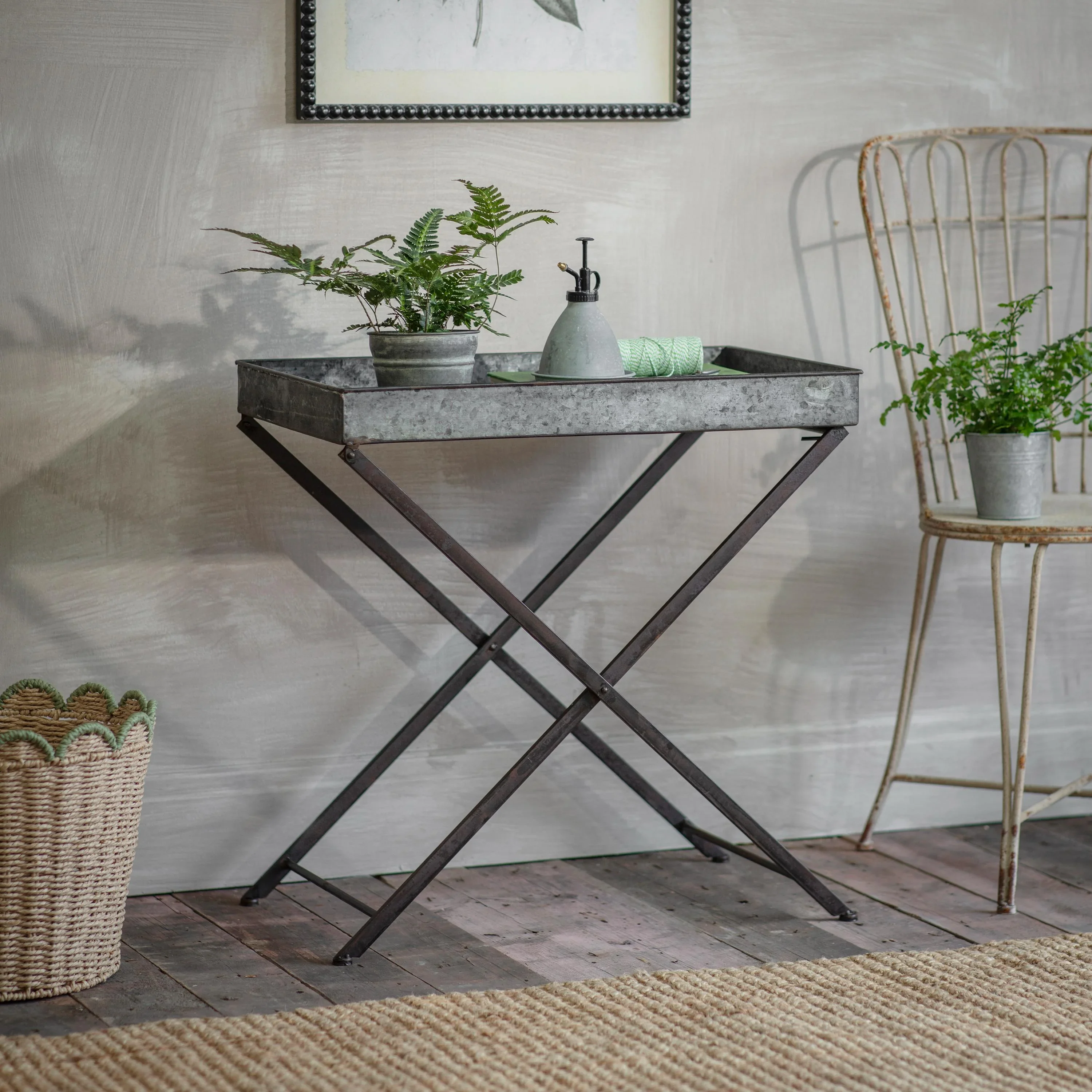 HAWTHORN FOLDING TRAY TABLE