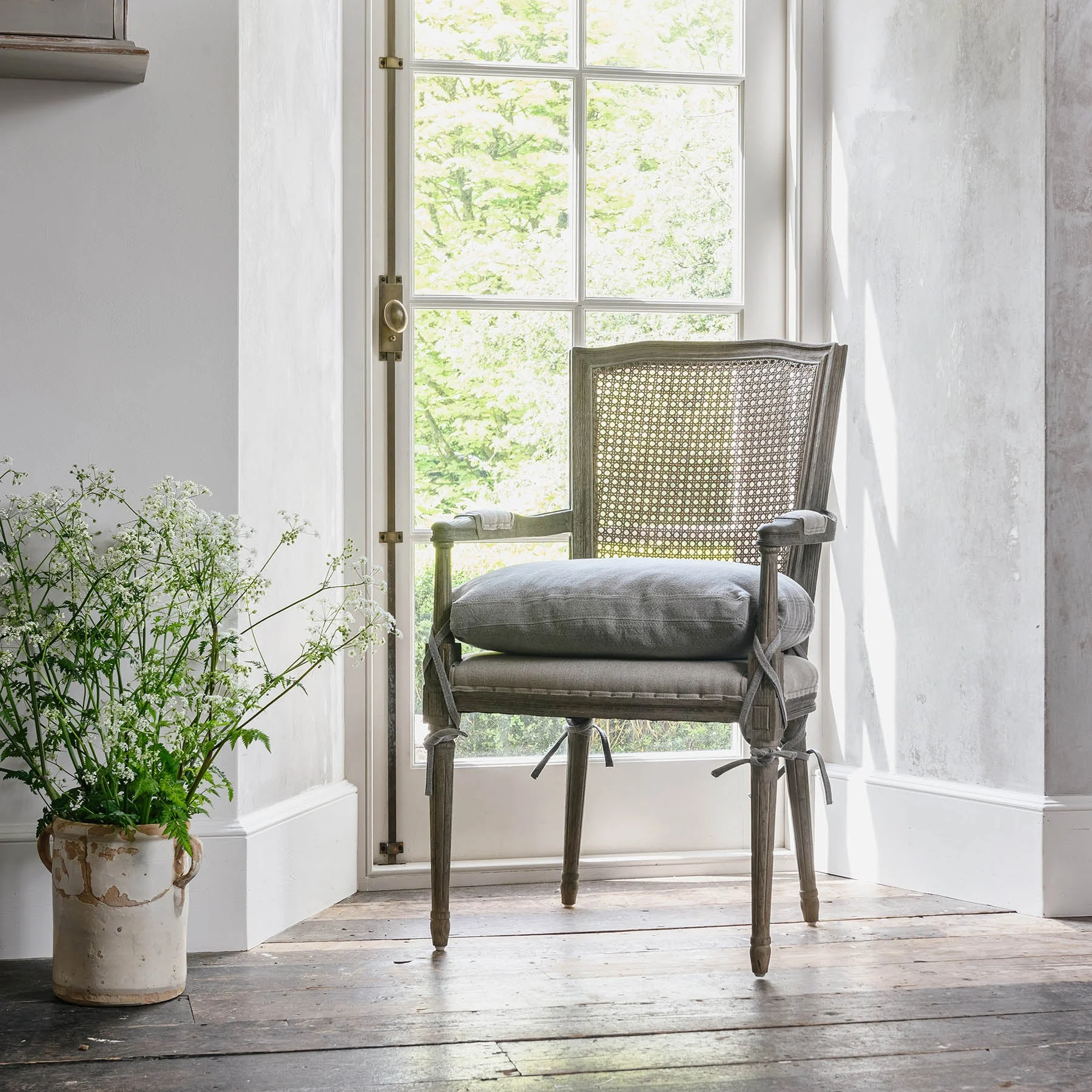 MARLBOROUGH CARVER DINING CHAIR WITH ROCK GREY CUSHION